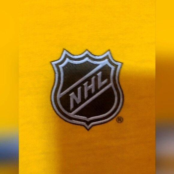 Ultimate Tee By Adidas Representing Tennessee Predators Size Medium Hockey Fan - Picture 4 of 6